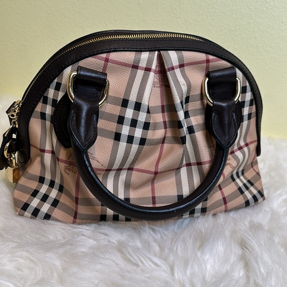 💯Authentic Burberry Haymarket Small Women's Bag🍀 - Picture 7 of 15